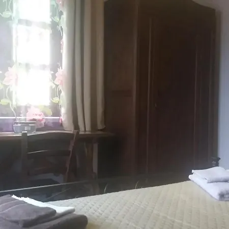 Mosci's Bed & Beer B&B 산 다미아노 다스티